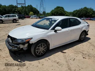 2018 Toyota Camry LE z VIN 4T1B11HK1JU654058, wystawiony jako Copart lot #61025225 z przebiegiem 73 545 mil mil oraz Szkoda całkowita • Salvage title. Historia ofert i sprzedaży dostępna na DreamBid. Obrazek 1.