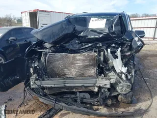 2018 Chevrolet Traverse LT Cloth with VIN 1GNERGKW5JJ210019, listed as a IAAI auction lot 41808205 with 1 mi miles. Bid and sale history available at carsss.com. Image 6.