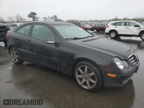 2002 Mercedes-Benz C 230/260/280/320 with VIN WDBRN47J32A299381, listed as a Copart auction lot 84568814 with 189,384 mi miles and Clean Title. Bid and sale history available at DreamBid. Image 4.