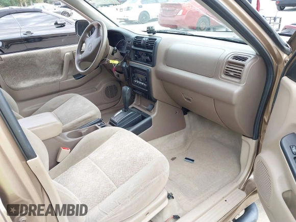 2000 Isuzu Rodeo S with VIN 4S2CK58W3Y4316966, listed as a IAAI auction lot 42003598 with 106,187 mi miles and . Bid and sale history available at carsss.com. Image 5.