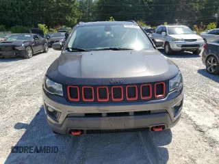 2019 Jeep Compass Trailhawk z VIN 3C4NJDDB1KT722170, wystawiony jako Copart lot #65063285 z przebiegiem 91 809 mil mil oraz Czysty tytuł • Clean title. Historia ofert i sprzedaży dostępna na DreamBid. Obrazek 5.