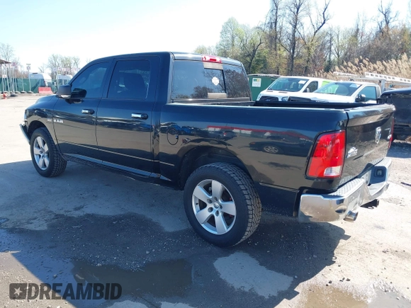 2009 Dodge 1500 Laramie z VIN 1D3HV13T09S758249, wystawiony jako IAAI lot #41923451 z przebiegiem 238 116 mil mil oraz . Historia ofert i sprzedaży dostępna na DreamBid. Obrazek 3.