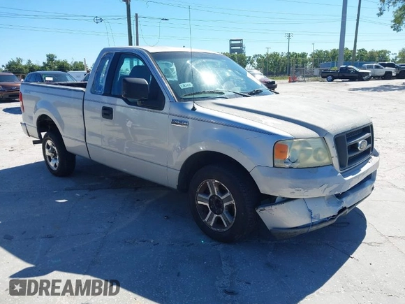 2004 Ford F-150 XL with VIN 1FTRF12W64NB80641, listed as a IAAI auction lot 41815717 with 258,175 mi miles. Bid and sale history available at carsss.com. Image 1.