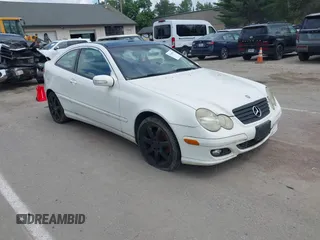 2005 Mercedes-Benz C 230 Kompressor с VIN WDBRN40J65A691009, выставлен на аукционе IAAI как лот 42763934 с пробегом 163 633 миль миль и . История ставок и продаж доступна на DreamBid. Изображение 1.