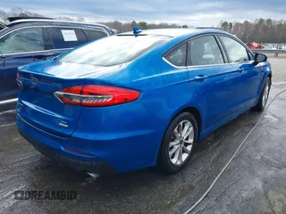 2020 Ford Fusion SE with VIN 3FA6P0HD2LR134659, listed as a IAAI auction lot 41801760 with 74,058 mi miles. Bid and sale history available at carsss.com. Image 4.