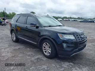 2016 Ford Explorer XLT with VIN 1FM5K7D82GGA56690, listed as a IAAI auction lot 42243511 with 136,756 mi miles and . Bid and sale history available at DreamBid. Image 1.