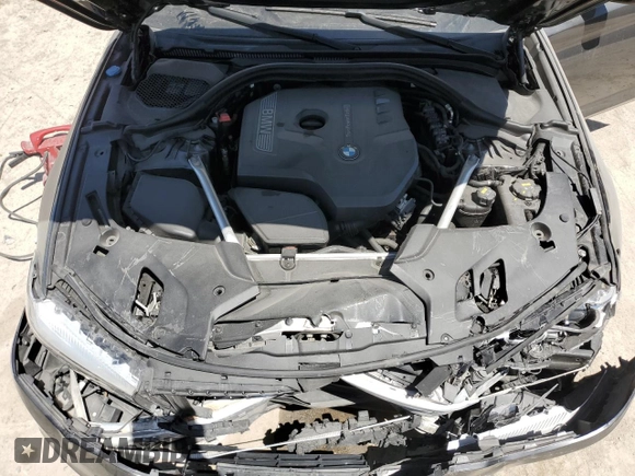 2018 BMW 5 Series 530i xDrive z VIN WBAJA7C50JG909279, wystawiony jako Copart lot #56416235 z przebiegiem Nie podano mil oraz Nie do naprawy • Non repairable. Historia ofert i sprzedaży dostępna na DreamBid. Obrazek 11.