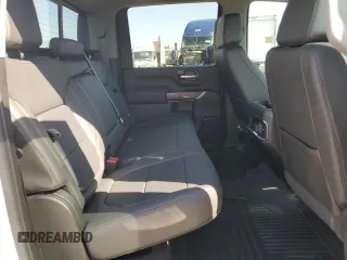 2022 Chevrolet Silverado 3500HD LTZ z VIN 1GC4YUEYXNF222193, wystawiony jako Copart lot #49034305 z przebiegiem 84 548 mil mil oraz Szkoda całkowita • Salvage title. Historia ofert i sprzedaży dostępna na DreamBid. Obrazek 10.