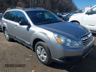 2011 Subaru Outback 2.5i z VIN 4S4BRBAC6B3402590, wystawiony jako IAAI lot #41695904 z przebiegiem 100 804 mil mil oraz . Historia ofert i sprzedaży dostępna na DreamBid. Obrazek 1.