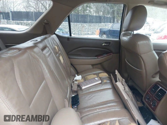 2005 Acura MDX with VIN 2HNYD18225H523777, listed as a IAAI auction lot 41549832 with 204,964 mi miles. Bid and sale history available at carsss.com. Image 8.