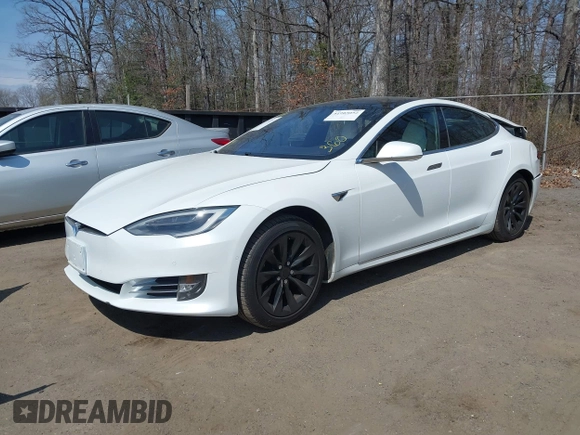 2017 Tesla Model S 100D with VIN 5YJSA1E29HF193543, listed as a IAAI auction lot 41903052 with 120,239 mi miles. Bid and sale history available at carsss.com. Image 19.