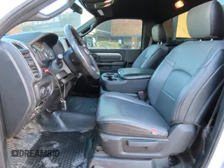 2021 Ram 2500 z VIN 3C7WR5AJ1MG658628, wystawiony jako Copart lot #79706414 z przebiegiem 21 146 mil mil oraz Szkoda całkowita • Salvage title. Historia ofert i sprzedaży dostępna na DreamBid. Obrazek 8.
