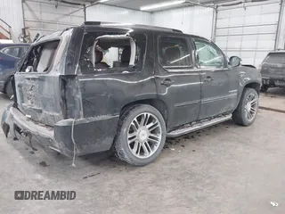 2012 Cadillac Escalade Premium z VIN 1GYS4CEF7CR299766, wystawiony jako IAAI lot #41374795 z przebiegiem 156 491 mil mil oraz . Historia ofert i sprzedaży dostępna na DreamBid. Obrazek 4.