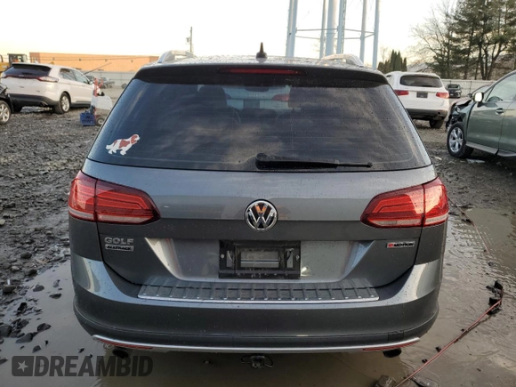 2019 Volkswagen Golf S z VIN 3VWH17AU4KM520001, wystawiony jako Copart lot #81141064 z przebiegiem 64 189 mil mil oraz Szkoda całkowita • Salvage title. Historia ofert i sprzedaży dostępna na DreamBid. Obrazek 6.