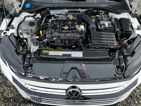 2023 Volkswagen Arteon SEL Premium R-Line z VIN WVWTR7AN4PE010422, wystawiony jako Copart lot #85631854 z przebiegiem 29 084 mil mil oraz Szkoda całkowita • Salvage title. Historia ofert i sprzedaży dostępna na DreamBid. Obrazek 11.