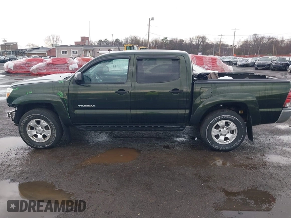 2013 Toyota Tacoma with VIN 3TMLU4EN3DM123470, listed as a IAAI auction lot 41952721 with 72,296 mi miles and . Bid and sale history available at DreamBid. Image 14.