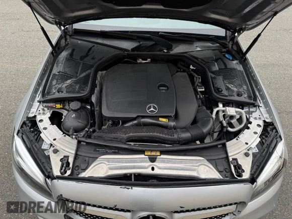 2019 Mercedes-Benz C 300 z VIN 55SWF8EB5KU289008, wystawiony jako Copart lot #58095705 z przebiegiem 42 598 mil mil oraz Czysty tytuł • Clean title. Historia ofert i sprzedaży dostępna na DreamBid. Obrazek 7.