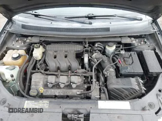 2005 Ford Freestyle SE with VIN 1FMZK01195GA33128, listed as a IAAI auction lot 41767224 with 199,751 mi miles. Bid and sale history available at carsss.com. Image 10.