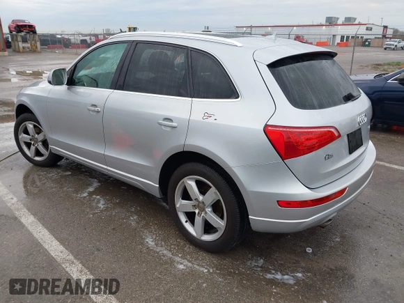 2010 Audi Q5 Premium Plus с VIN WA1LKAFP5AA104653, выставлен на аукционе IAAI как лот 41930488 с пробегом 81 934 миль миль и . История ставок и продаж доступна на DreamBid. Изображение 3.