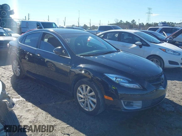 2011 Mazda Mazda6 i Touring with VIN 1YVHZ8CH8B5M19917, listed as a IAAI auction lot 41321308 with 180,189 mi miles. Bid and sale history available at carsss.com. Image 1.