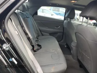 2024 Hyundai Elantra SEL z VIN KMHLS4DG7RU716028, wystawiony jako Copart lot #59912774 z przebiegiem 2 971 mil mil oraz Szkoda całkowita • Salvage title. Historia ofert i sprzedaży dostępna na DreamBid. Obrazek 10.