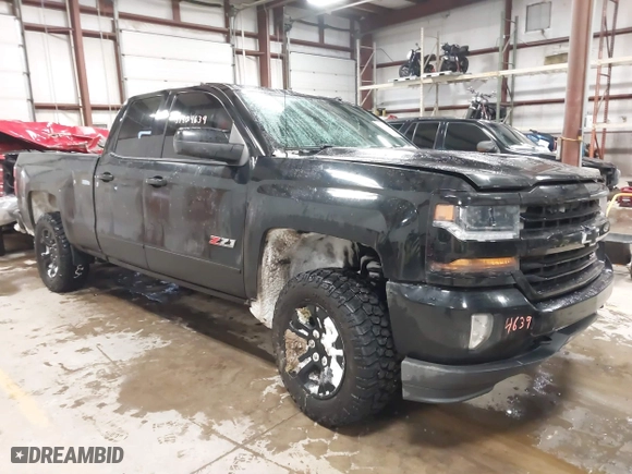 2017 Chevrolet Silverado 1500 LT with VIN 1GCVKREC3HZ183876, listed as a IAAI auction lot 41404639 with 122,367 mi miles. Bid and sale history available at carsss.com. Image 1.