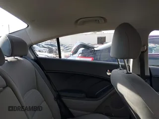2016 Kia Forte EX z VIN KNAFX4A86G5528170, wystawiony jako IAAI lot #40976618 z przebiegiem 131 963 mil mil oraz . Historia ofert i sprzedaży dostępna na DreamBid. Obrazek 8.