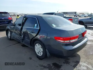2003 Honda Accord LX z VIN 3HGCM563X3G703798, wystawiony jako IAAI lot #42245680 z przebiegiem 200 875 mil mil oraz . Historia ofert i sprzedaży dostępna na DreamBid. Obrazek 3.