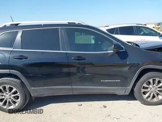 2019 Jeep Cherokee Latitude Plus with VIN 1C4PJLLB4KD312411, listed as a IAAI auction lot 41677041 with 82,802 mi miles and . Bid and sale history available at DreamBid. Image 13.