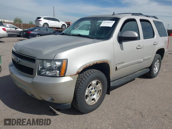 2008 Chevrolet Tahoe 3LT z VIN 1GNFK13018J213428, wystawiony jako IAAI lot #42236022 z przebiegiem 182 725 mil mil oraz . Historia ofert i sprzedaży dostępna na DreamBid. Obrazek 6.