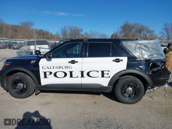 2020 Ford Police Interceptor Utility z VIN 1FM5K8AWXLGC99666, wystawiony jako IAAI lot #41021814 z przebiegiem 112 964 mil mil oraz . Historia ofert i sprzedaży dostępna na DreamBid. Obrazek 15.