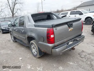 2007 Chevrolet Avalanche LT w/3LT with VIN 3GNFK12367G123414, listed as a IAAI auction lot 41702886 with 253,515 mi miles. Bid and sale history available at carsss.com. Image 3.