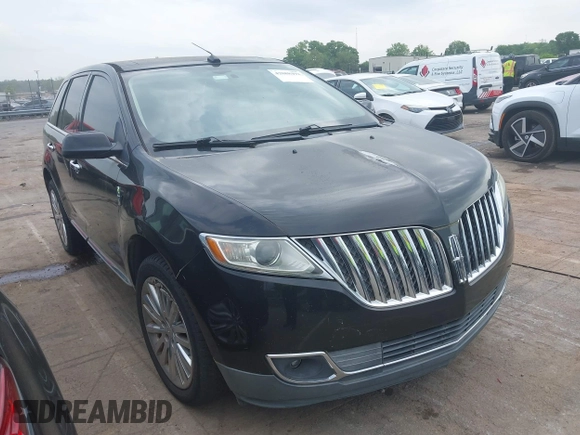 2011 Lincoln MKX with VIN 2LMDJ6JK0BBJ27379, listed as a IAAI auction lot 42088492 with 167,378 mi miles. Bid and sale history available at carsss.com. Image 1.