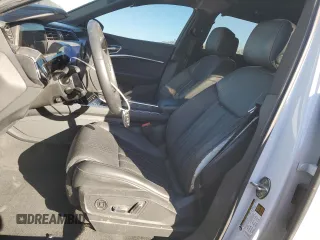 2022 Audi e-tron Chronos with VIN WA1VABGE9NB040096, listed as a Copart auction lot 44611785 with 49,609 mi miles and Salvage title. Bid and sale history available at DreamBid. Image 7.