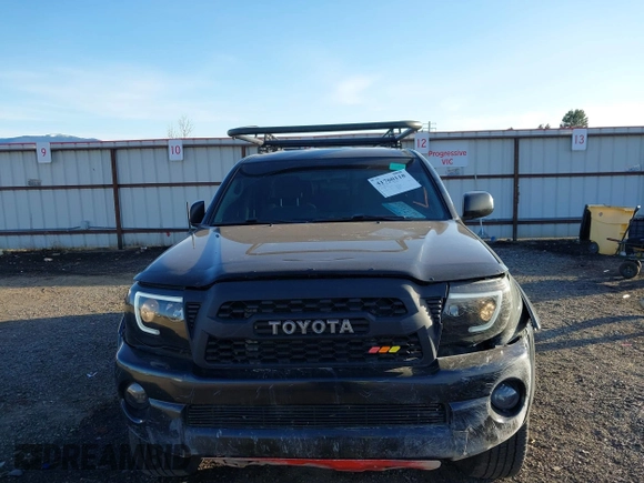 2006 Toyota Tacoma z VIN 5TELU42N26Z271569, wystawiony jako IAAI lot #41760118 z przebiegiem 123 299 mil mil oraz . Historia ofert i sprzedaży dostępna na DreamBid. Obrazek 12.