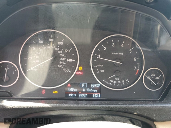 2018 BMW 3 Series 320i xDrive z VIN WBA8A3C54JA491805, wystawiony jako Copart lot #56647865 z przebiegiem 95 387 mil mil oraz Szkoda całkowita • Salvage title. Historia ofert i sprzedaży dostępna na DreamBid. Obrazek 9.