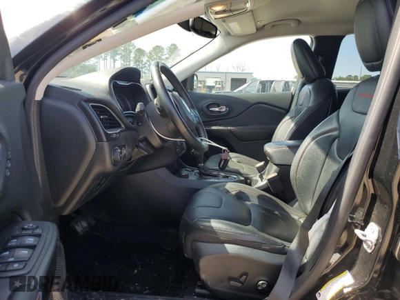 2019 Jeep Cherokee Trailhawk Elite with VIN 1C4PJMBX2KD311549, listed as a Copart auction lot 47108225 with 49,421 mi miles and Salvage Title. Bid and sale history available at carsss.com. Image 7.