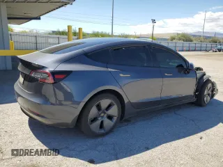 2023 Tesla Model 3 z VIN 5YJ3E1EAXPF409835, wystawiony jako Copart lot #56205335 z przebiegiem Nie podano mil oraz Szkoda całkowita • Salvage title. Historia ofert i sprzedaży dostępna na DreamBid. Obrazek 3.