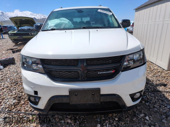 2019 Dodge Journey GT with VIN 3C4PDDEGXKT875575, listed as a Copart auction lot 53664045 with 65,268 mi miles and Salvage Title. Bid and sale history available at DreamBid. Image 5.