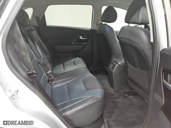 2020 Kia Niro EV EX Premium with VIN KNDCE3LG3L5068342, listed as a Copart auction lot 84735514 with 43,761 mi miles and Clean Title. Bid and sale history available at carsss.com. Image 11.