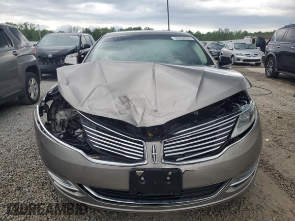 2015 Lincoln MKZ z VIN 3LN6L2G9XFR611837, wystawiony jako Copart lot #55038635 z przebiegiem 133 596 mil mil oraz Szkoda całkowita • Salvage title. Historia ofert i sprzedaży dostępna na DreamBid. Obrazek 5.