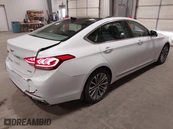 2015 Hyundai Genesis 3.8L with VIN KMHGN4JE5FU090728, listed as a IAAI auction lot 42031915 with 156,755 mi miles. Bid and sale history available at carsss.com. Image 4.