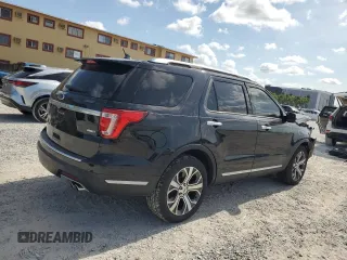 2019 Ford Explorer Platinum z VIN 1FM5K8HT1KGA49601, wystawiony jako Copart lot #56636955 z przebiegiem 56 913 mil mil oraz Szkoda całkowita • Salvage title. Historia ofert i sprzedaży dostępna na DreamBid. Obrazek 3.