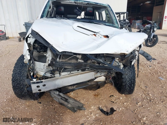 2019 Toyota 4Runner SR5 with VIN JTEBU5JR2K5616582, listed as a IAAI auction lot 41159029 with 1 mi miles. Bid and sale history available at carsss.com. Image 13.