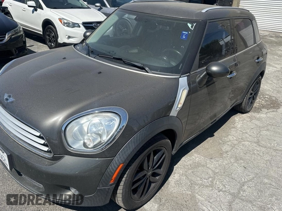 2012 MINI Countryman with VIN WMWZB3C52CWM05723, listed as a Copart auction lot 63713495 with 114,433 mi miles and Clean title. Bid and sale history available at DreamBid. Image 2.