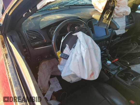 2018 Chrysler 300 with VIN 2C3CCAGG9JH120460, listed as a Copart auction lot 41562765 with 232,297 mi miles and Salvage Title. Bid and sale history available at carsss.com. Image 8.
