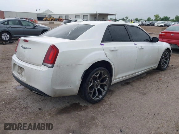 2018 Chrysler 300 Touring L z VIN 2C3CCAAG5JH320468, wystawiony jako IAAI lot #42129913 z przebiegiem 188 134 mil mil oraz . Historia ofert i sprzedaży dostępna na DreamBid. Obrazek 4.