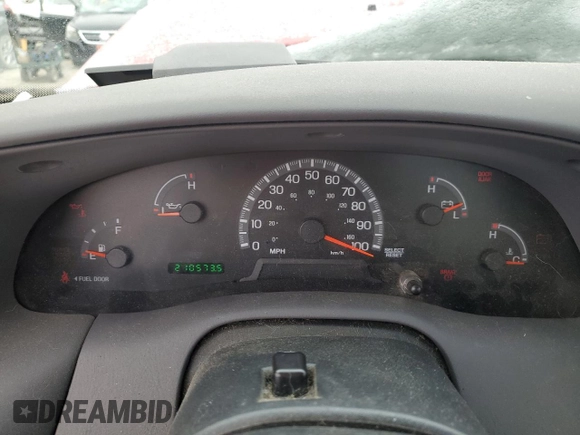 2000 Ford F-150 XL with VIN 2FTZF1726YCA76913, listed as a Copart auction lot 41915355 with 210,573 mi miles and Clean title. Bid and sale history available at DreamBid. Image 9.