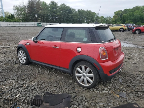 2007 MINI Hardtop S with VIN WMWMF73507TL86439, listed as a Copart auction lot 56500525 with 153,944 mi miles and Salvage title. Bid and sale history available at DreamBid. Image 2.