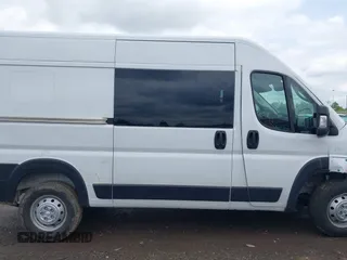 2023 Ram ProMaster Cargo with VIN 3C6LRVBG0PE567554, listed as a IAAI auction lot 42203133 with 13,727 mi miles and . Bid and sale history available at DreamBid. Image 13.